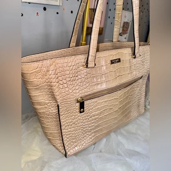 Huge Kate Spade Storybook lined Croc Embossed Cream Shoulder Bag - Picture 3 of 9